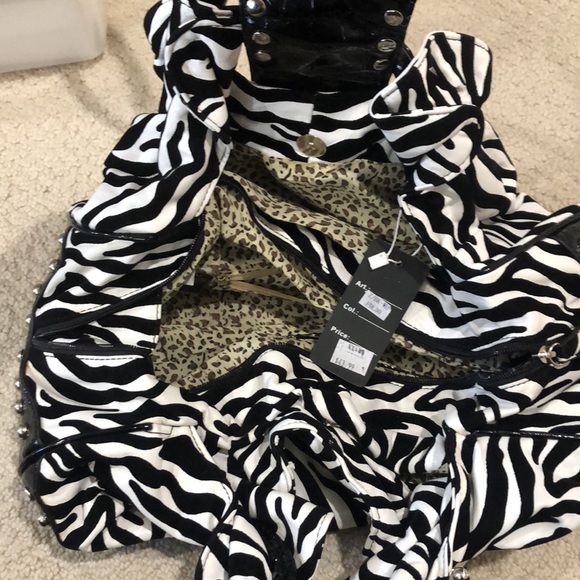 Brand new hand bag - Picture 2 of 3